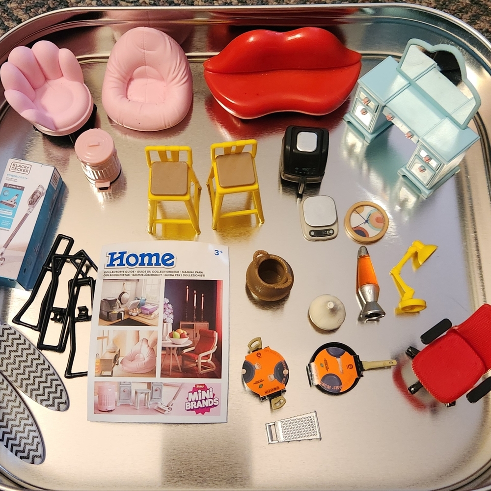 MINI BRANDS HOME Decor Set with Accessories